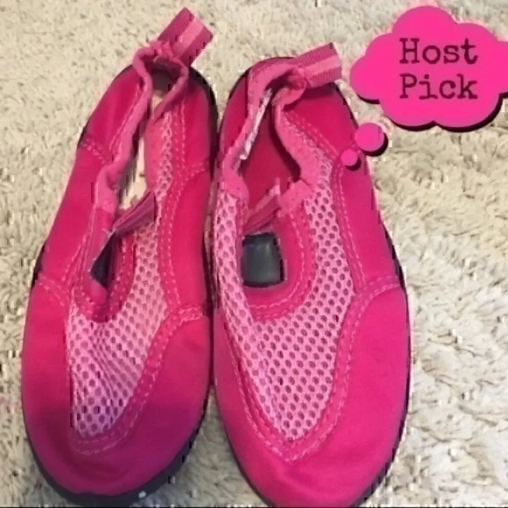 Girls pink water shoes